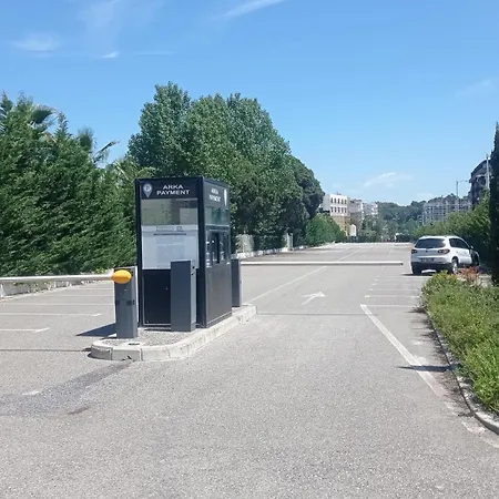 Horizon Lägenhet Golem (Tirana)