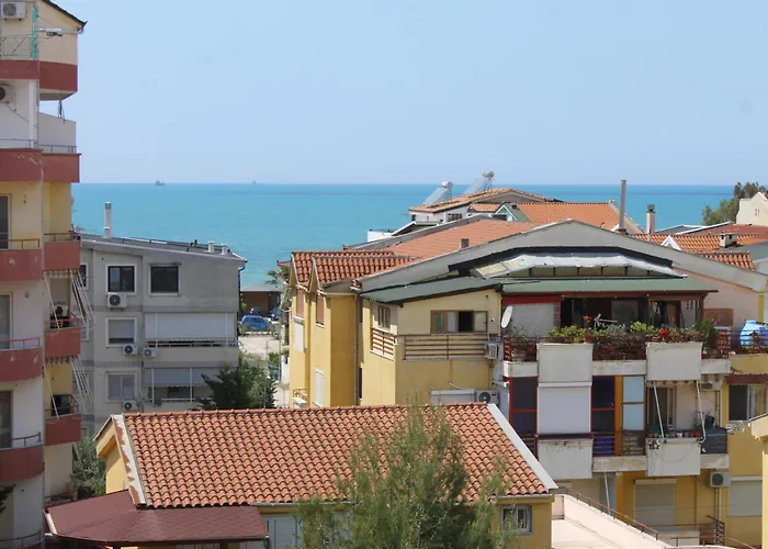 Horizon Golem (Tirana)